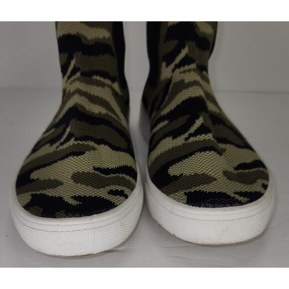 Mudd Size 8 Joanne Woman’s Mesh Sock Camouflage Pull-On Walking Shoes - Picture 2 of 13